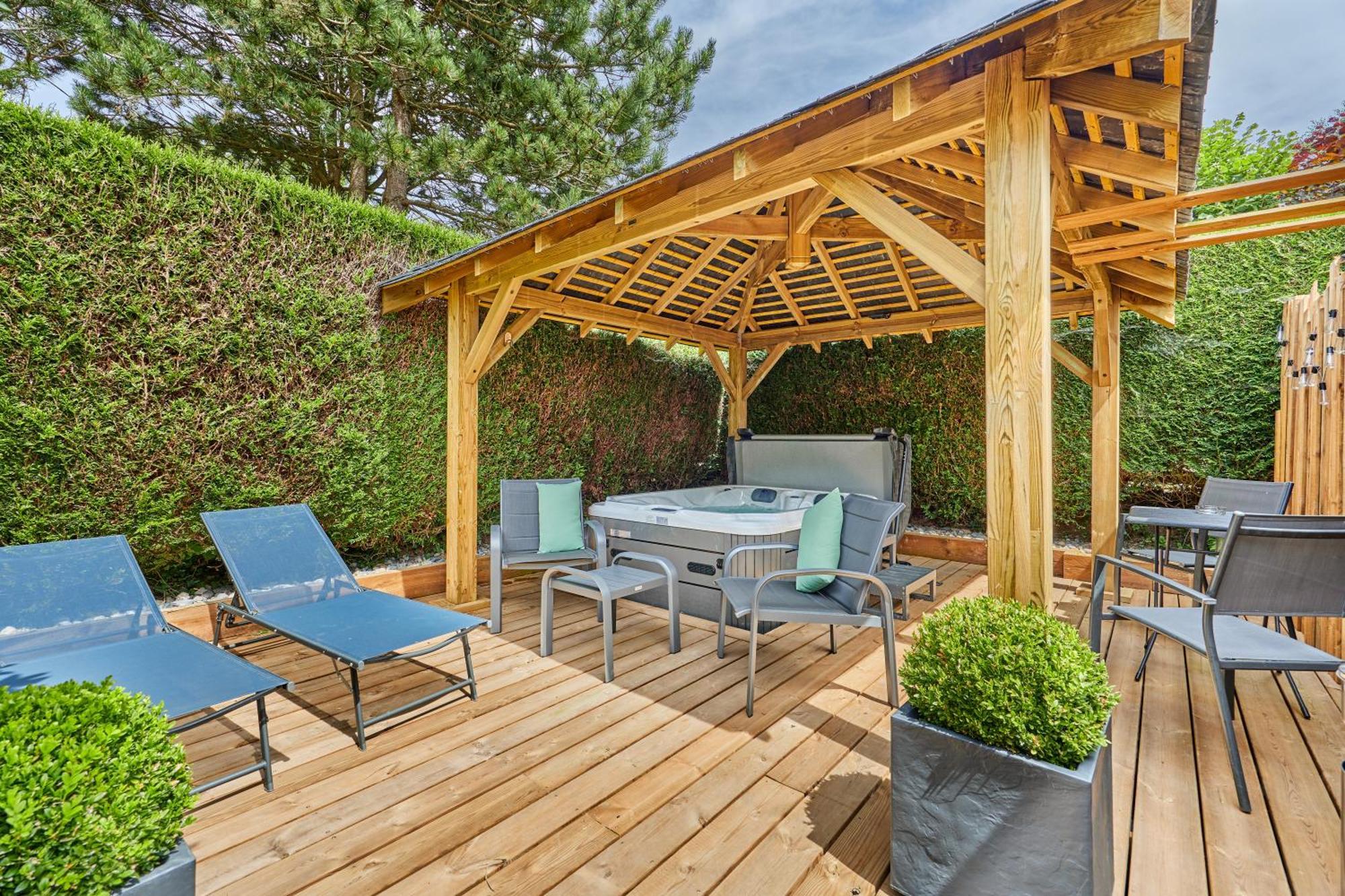 Apartamento Domaine Du Gros Chene - Terrasses Avec Jacuzzis Privatifs Ablon Exterior foto